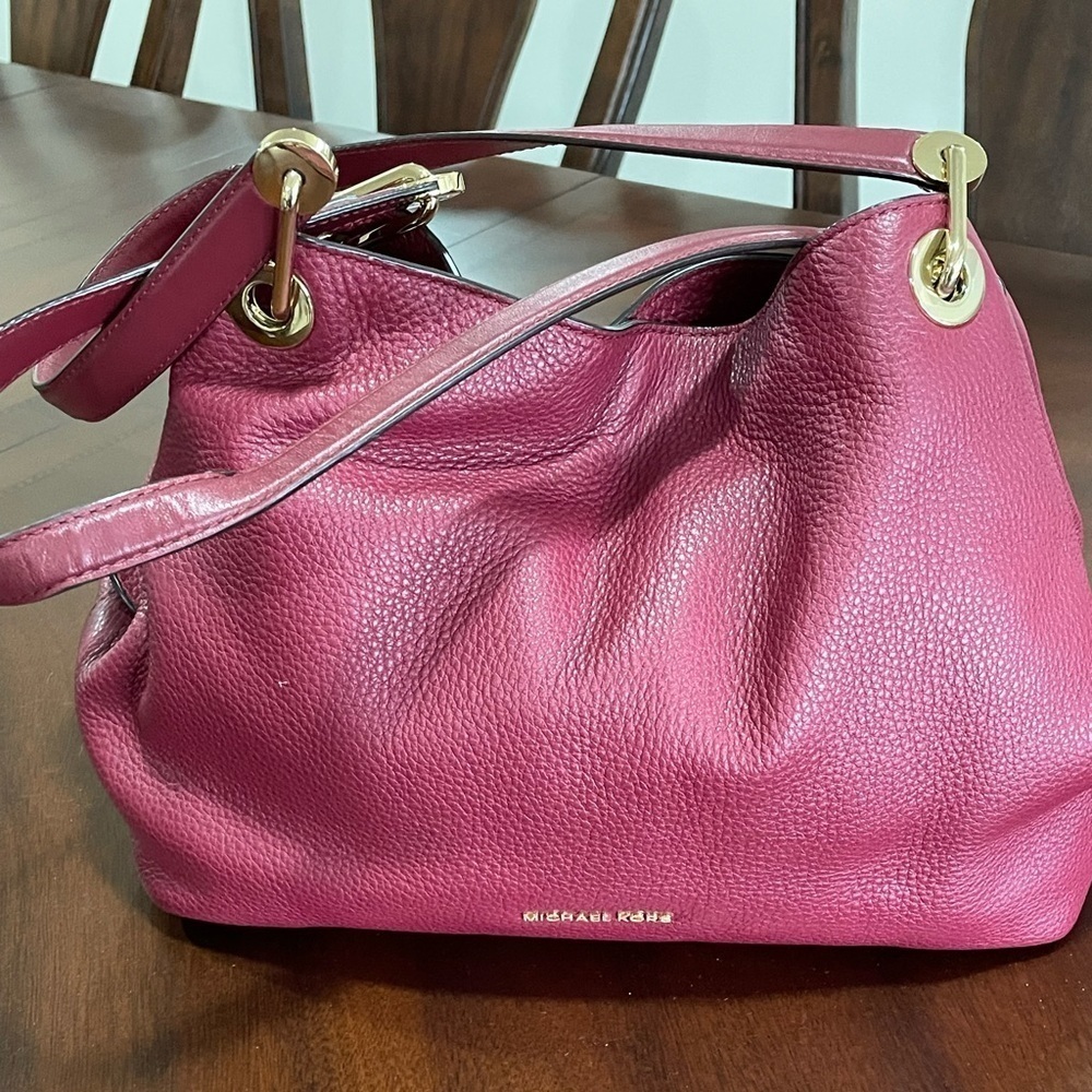 Michael Kors  Burgundy pebbled leather shoulder bag with three compartment - Picture 3 of 10